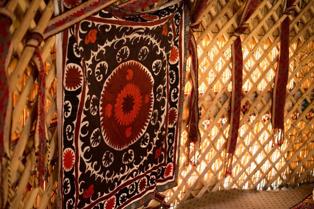 Advantage Hotel Samarkand Esterno foto